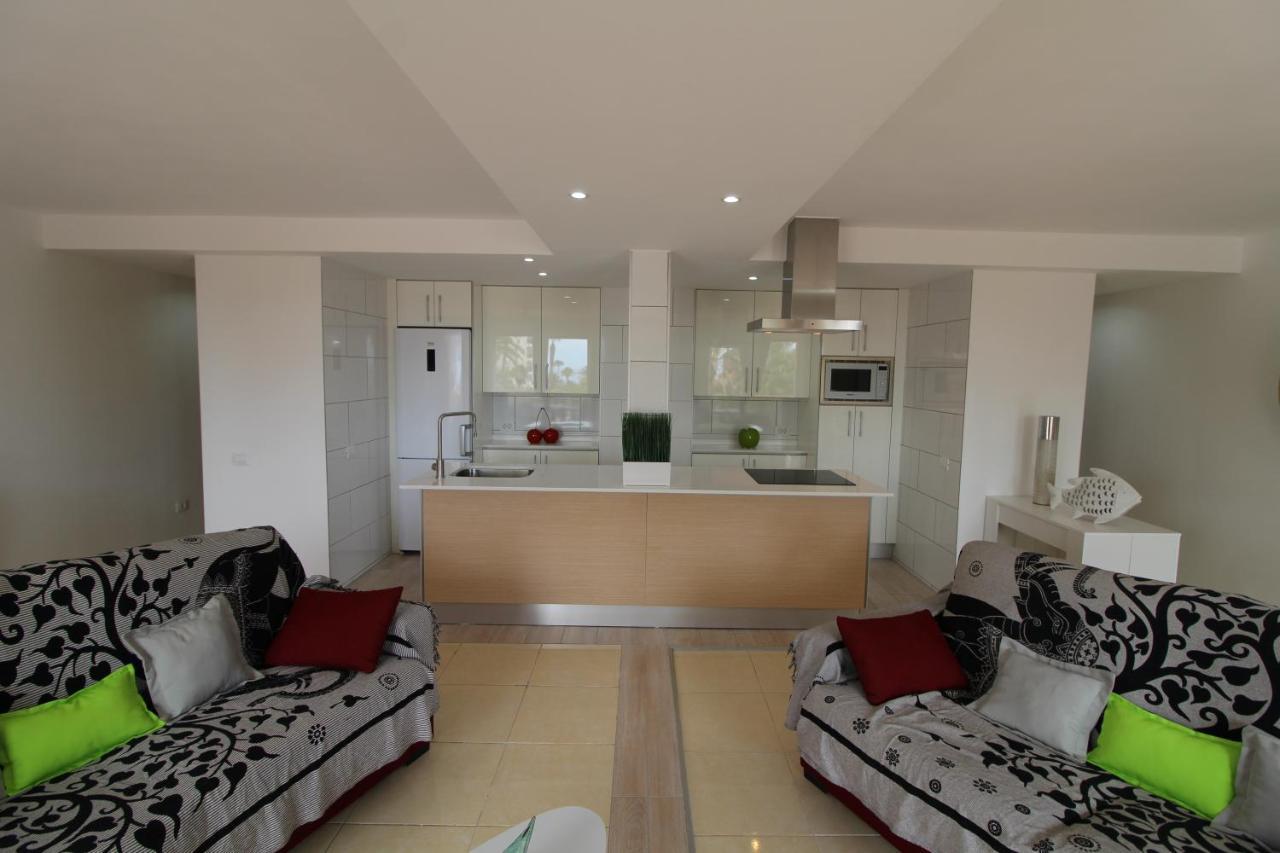 Bambu Apartment อาโรนา ภายนอก รูปภาพ