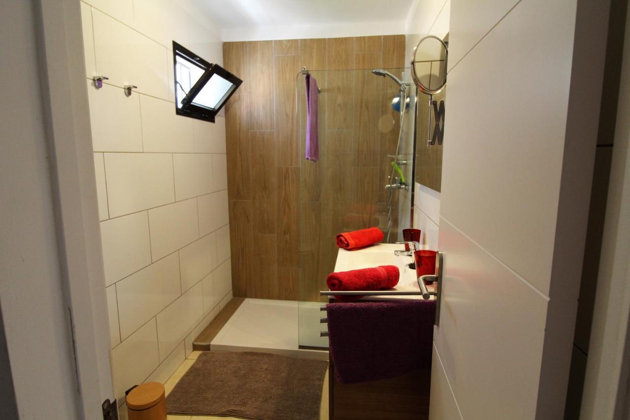 Bambu Apartment อาโรนา ภายนอก รูปภาพ