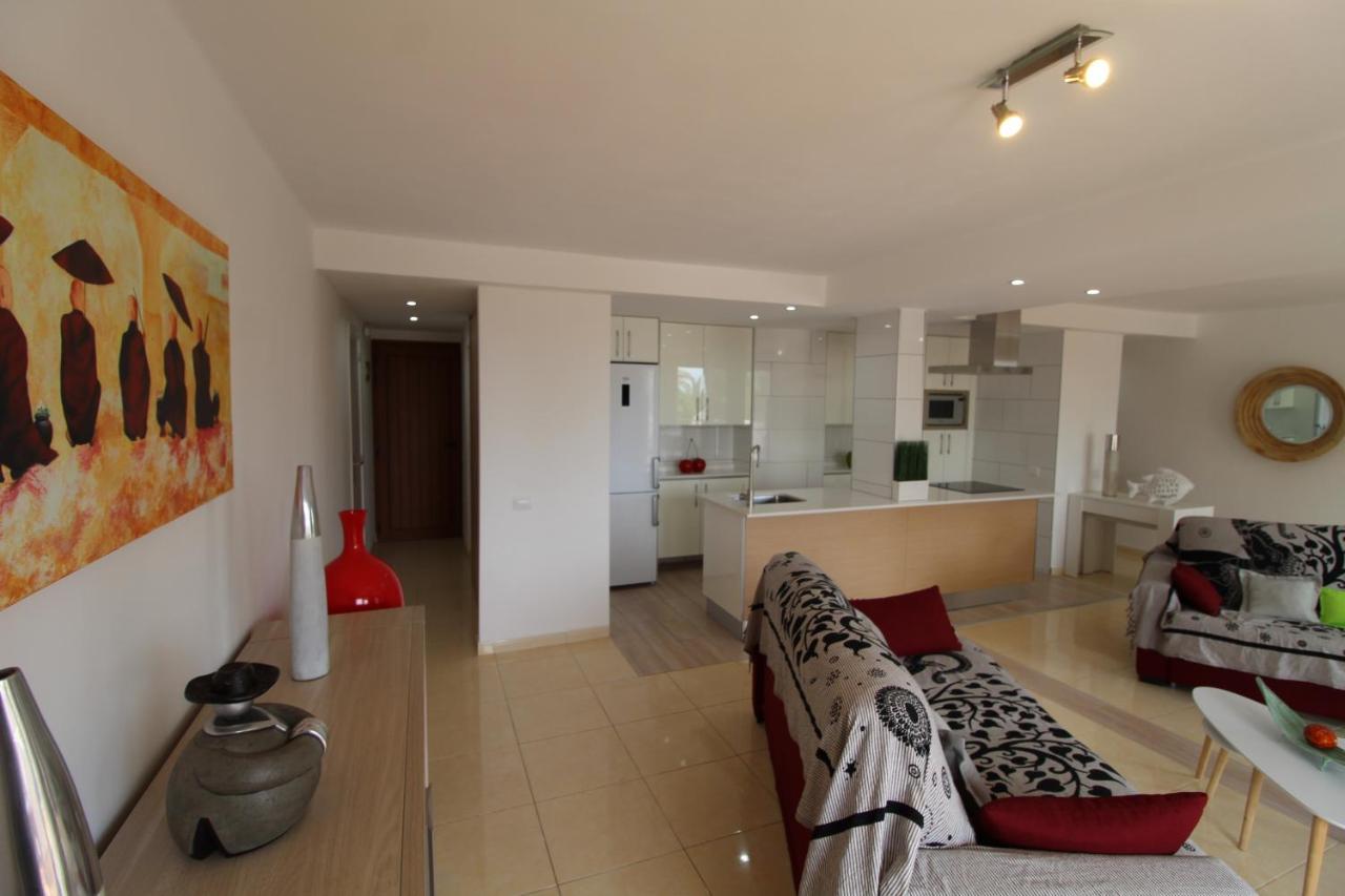 Bambu Apartment อาโรนา ภายนอก รูปภาพ